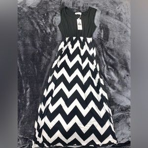 White and black maxi